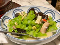 菜心炒口蘑-湖滨28中餐厅·西湖宴·杭州君悦酒店