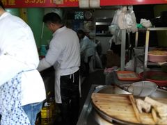 大堂-牛煎里牛肉煎包淮南牛肉汤(广东路店)