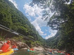 -安吉龙王山峡谷漂流