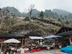 -巴马水晶宫