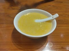 -老天桥酱肉烧饼夹肘子(天桥店)