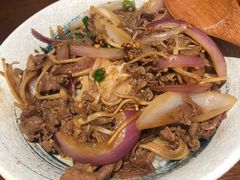 汁浇牛肉盖饭-大鲜生·亚洲菜融合小食堂