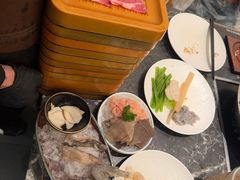 -牛YO寿喜烧·铁板烧和牛火锅自助(市府恒隆店)