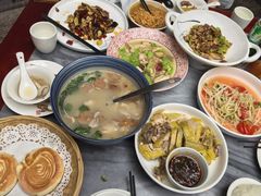 -蔼若春.传承三十年云南菜(金碧公园店)