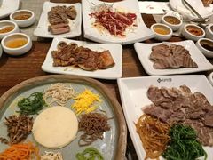 -萨拉伯尔(燕莎友谊商城店)