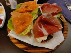 -卡佩罗意大利餐厅及酒吧Al Cappello Trattoria