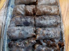 香菇馅和木耳炒肉馅双拼-李记 河口老字号越南小卷粉