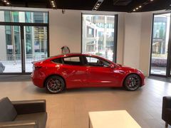 -TESLA 特斯拉(上海太古汇体验店)