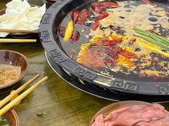 -黄潇洒老火锅(九眼桥宏济巷店)
