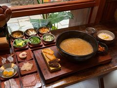 -银米·云南传统过桥米线(双廊黑金冠店)