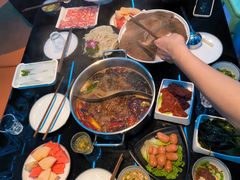 -唯爱KTV聚会餐厅(仙林东城汇店)
