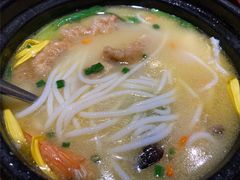 云南过桥米线-云海肴·汽锅鸡·云南菜(美罗城店)