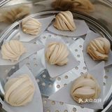 只要过了发面这一关，后续的步骤就简单许多，馒头
