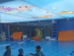 -戊辰亲子游泳俱乐部