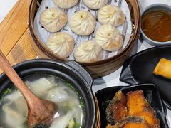 -馋三尺蟹粉小笼(人民广场店)