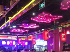 -多嘴超级肉蟹煲(杉杉国潮主题店)