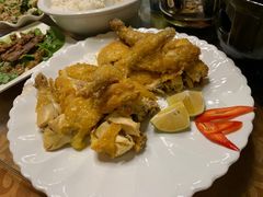 招牌炸鸡-伊萨娜印尼餐馆