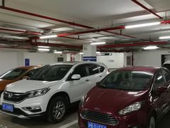 -滨江国际广场-地下停车场