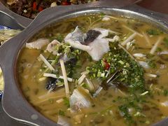 -廖哥泡椒兔(峨眉店)