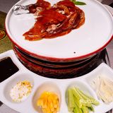 东郊聚会好去处，烤鸭湘菜龙虾一网打尽