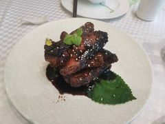 -王朝大酒店徐汇店-地面停车场