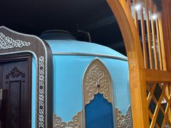 -哈啾嗨·新概念蒙餐(红星新城店)