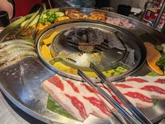 -哈哈碳都·牛肋条无限自助烤肉(台江万达店)