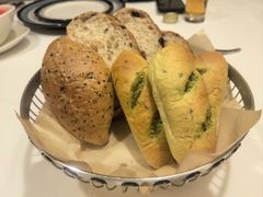 -马克西姆俄罗斯餐厅(通亚街店)