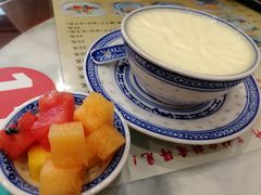 招牌双皮奶任意配-广信牛奶甜品世家(台东店)