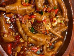 糯叽叽香辣鸡爪-乐乐大排档·30年老字号(浙江路店)