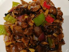 -东口码头·烧鸽子·鱼头泡饼·地方菜(金鹰悦城店)