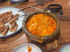 -明洞阿姨·韩式酱蟹烤肉·创意料理(三元桥店)