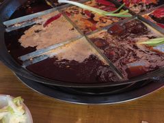 -正南齊北重庆老火锅(光华村直营店)