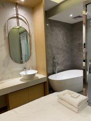 -香港倾城国际·美容美体中心