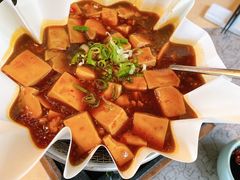 -穹六人间 people 6(岳阳路店)