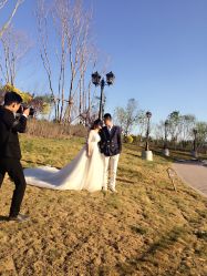 -苏菲亚婚纱影楼尊爵店(昆区店)