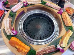烤肉呼啦圈-玄希浪漫厨房·韩料烤肉(湖滨银泰in77店)