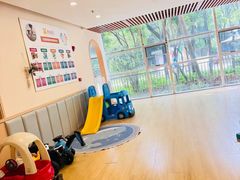 -金点蒙氏国际教育(悠然校区)