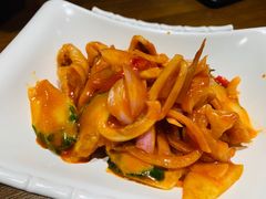 东大秘制青柠凤爪-盱眙小龙虾(天虹店)