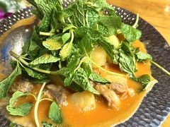 -月亮眼花园餐厅书吧酒吧