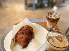 焦糖牛角包-来回·咖啡(天河南店)