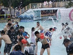 -欢乐水魔方水世界