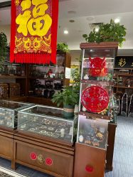 -灵彩珠宝(朗香街店)