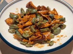 -八府香鸭·啫啫煲(华山路店)