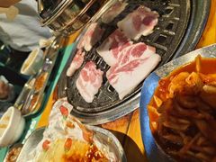 -唯成•韩国炭火烤肉 유성고기