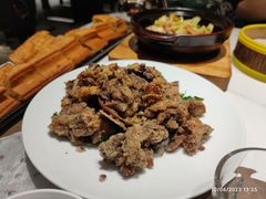 -皇城根·鲁菜济南菜·吊炉烤鸭·炒鸡鱼头(济南旗舰店)