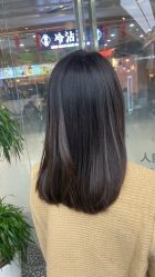 -川和潮人