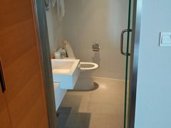 -全季酒店(重庆李子坝牛角沱地铁站店)