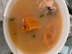 -莲餐厅·湖北菜·潜江小龙虾店(愚园路店)