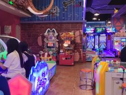 点击看大图 -卡通尼乐园(五彩世界店)